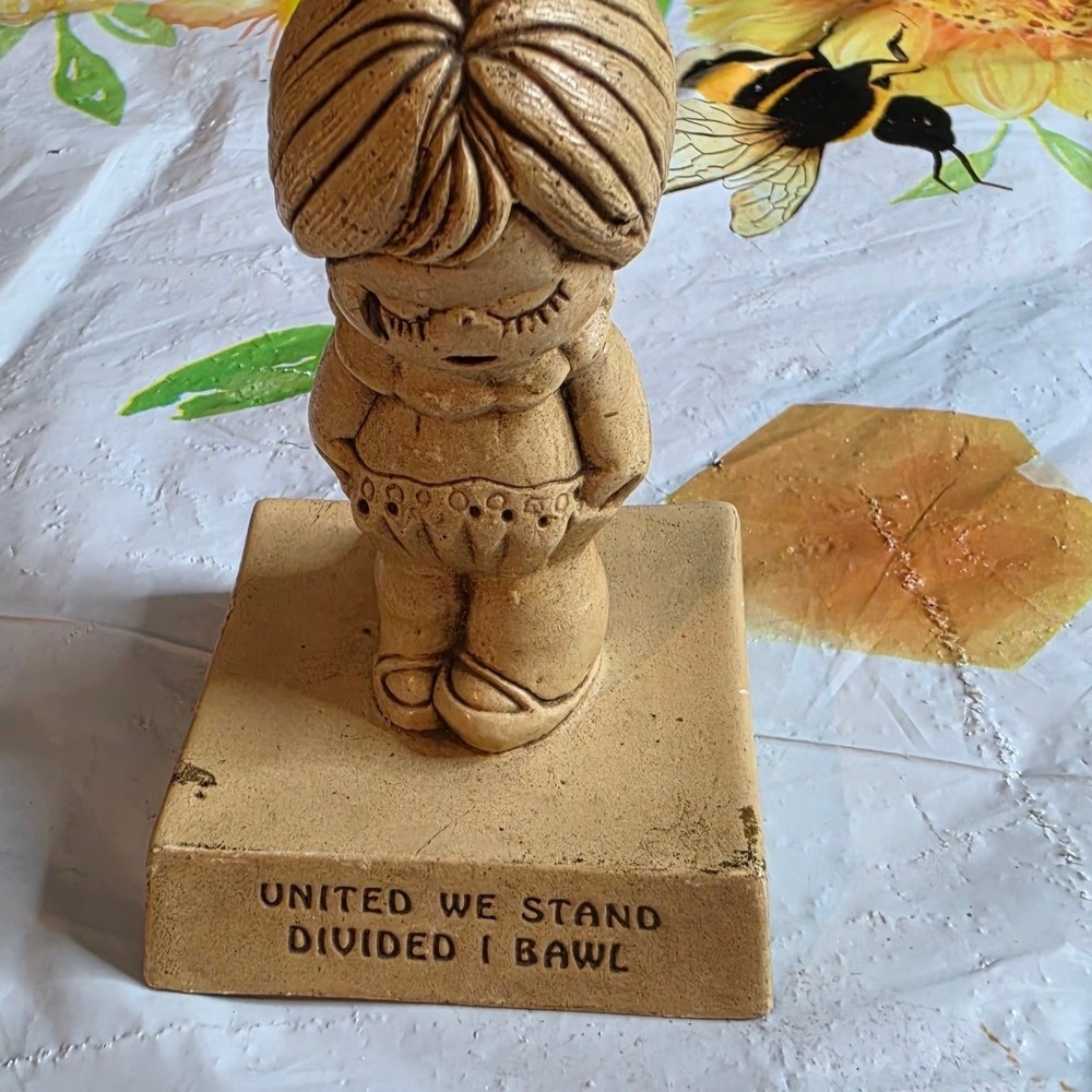 Vintage 1970 Paula Co Figurine United We Stand Divided I Bawl W-144 USA Made